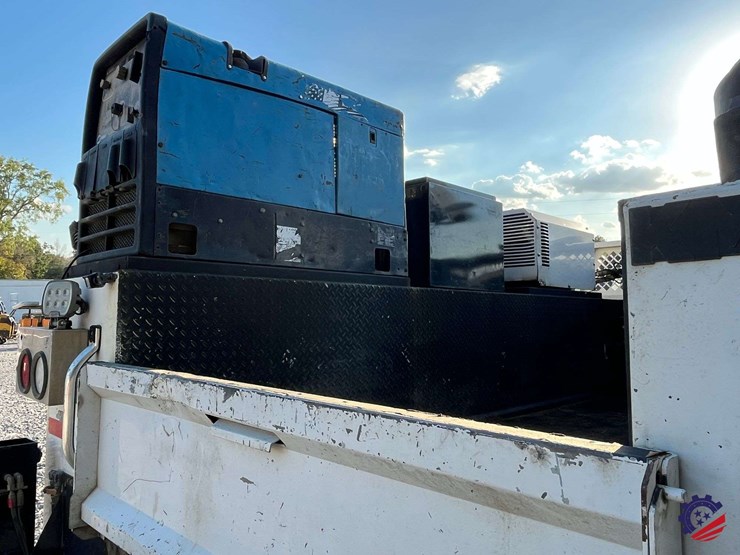 2017-ford-f550-xl-image-40