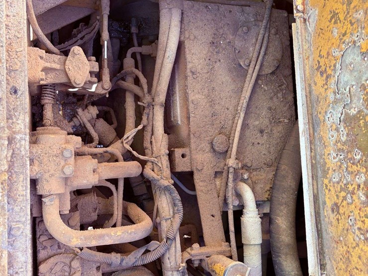 1984-caterpillar-988b-image-44