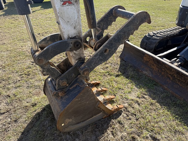 2021-bobcat-e42-image-11