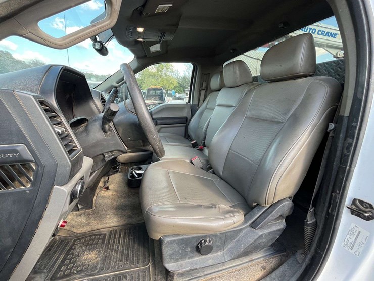 2017-ford-f550-xl-image-65