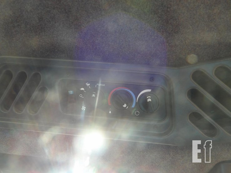 versatile-2375-image-24