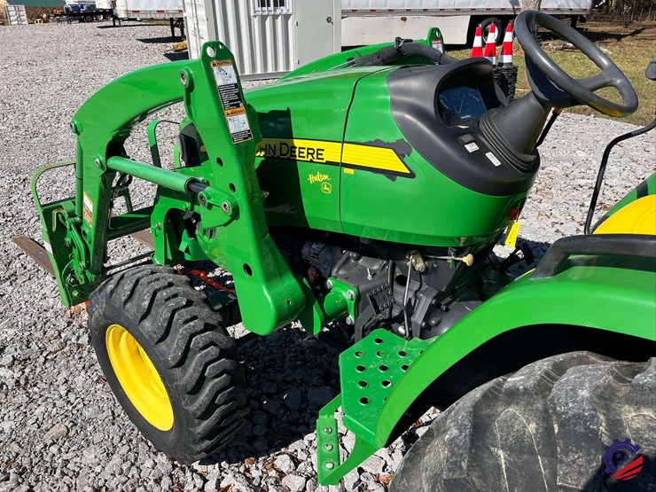 john-deere-4105-image-16