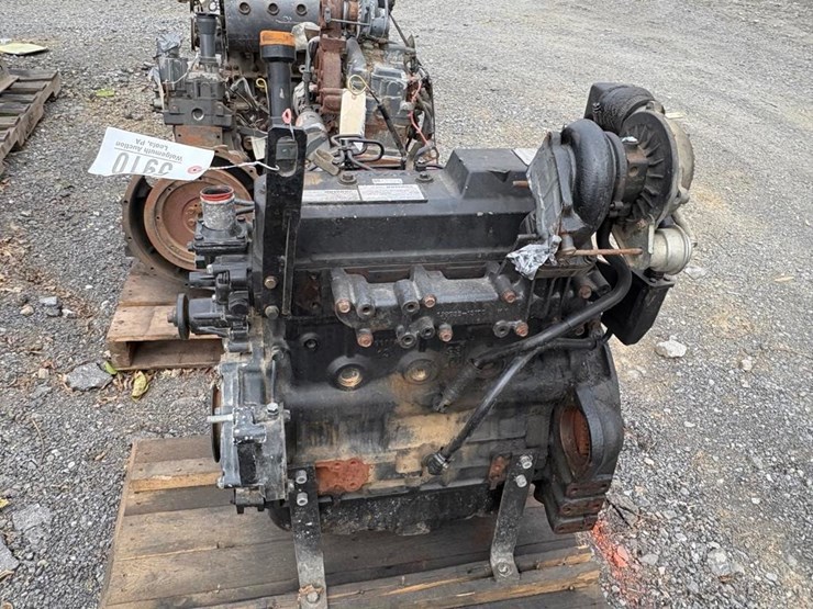 takeuchi-tl240-image-1