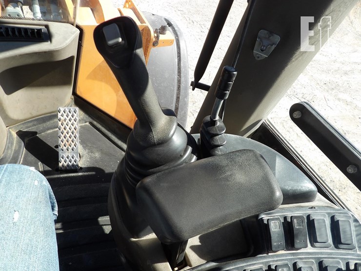 2018-case-921f-image-29