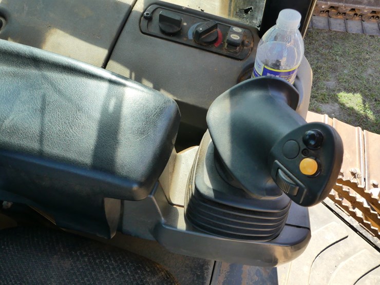 2013-caterpillar-d6k-lgp-image-13