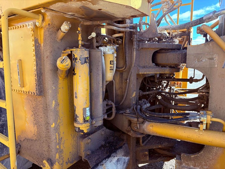 2001-caterpillar-988g-image-34