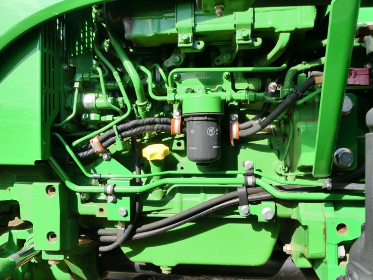 2015-john-deere-5085e-image-10