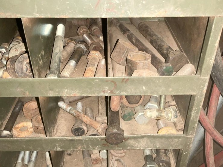 #770-•-parts-rack-of-nuts,-bolts,-washers-and-more-image-26