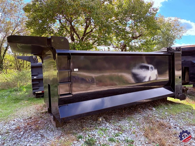 new-16'-ox-body-dump-body-with-high-lift-gate-image-1