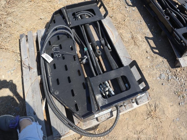 quick-attach-hydraulic-forks-image-2