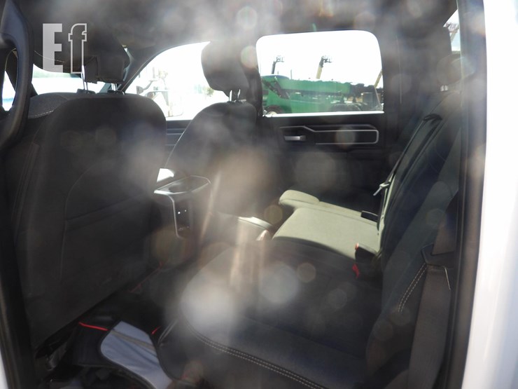 2022-dodge-2500-image-18