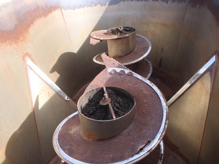 supreme-intl-700t-image-17