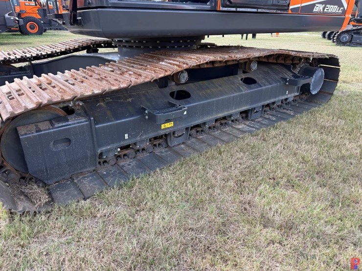 2024-develon-dx200lc-7-image-16