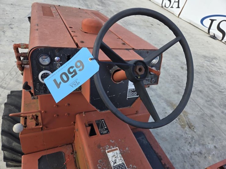 ditch-witch-350sx-image-22