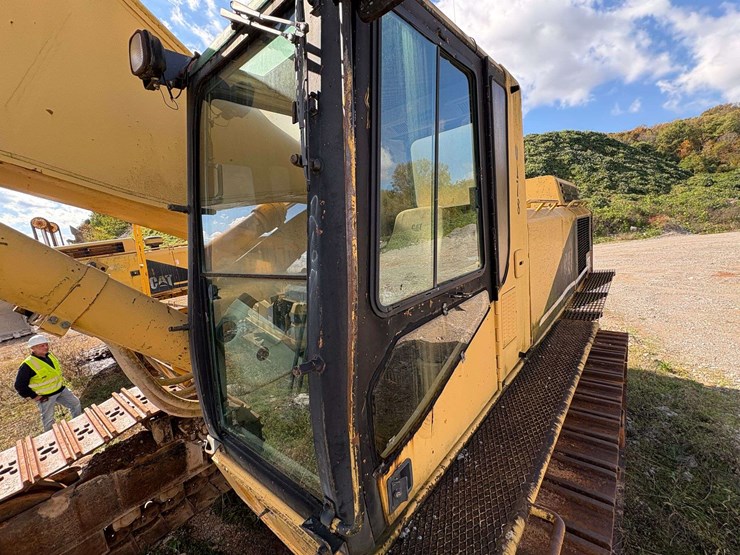 1995-caterpillar-375l-image-56