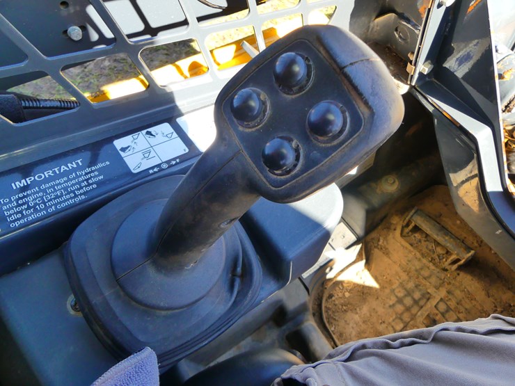 2019-deere-331g-image-15