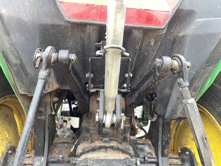 john-deere-3032e-image-34