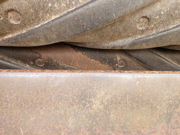 new-holland-474-image-3