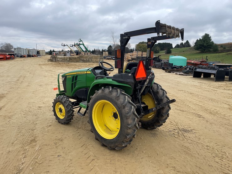 john-deere-3032e-image-7