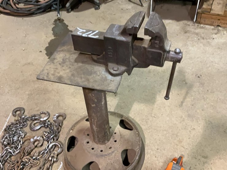 #772-•-vice-on-stand-image-3