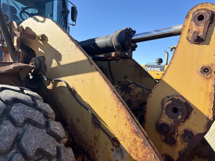 caterpillar-950k-image-24