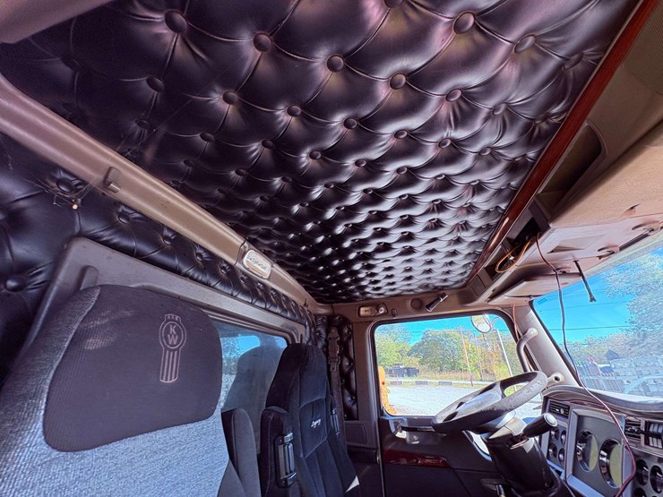 2007-kenworth-t800-image-56