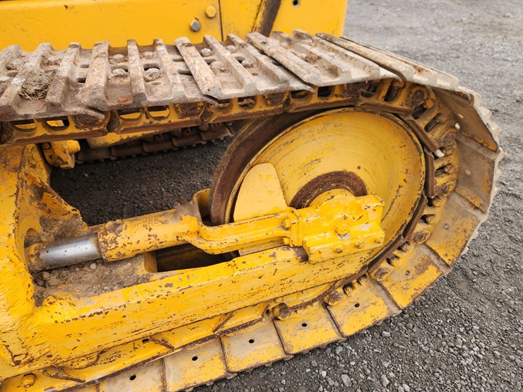 john-deere-450-image-5