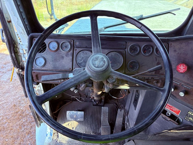 freightliner-t/a-water-truck-image-62