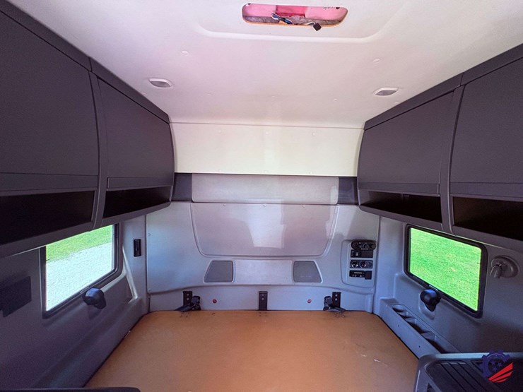 2017-international-prostar-image-89