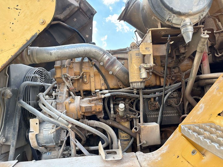 2006-caterpillar-740-image-44