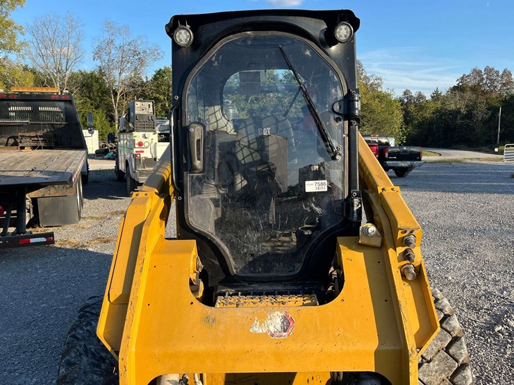 2022-caterpillar-262d3-image-17