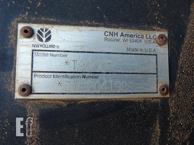 new-holland-t9040-image-27