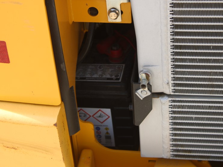 2023-new-holland-l328-image-24