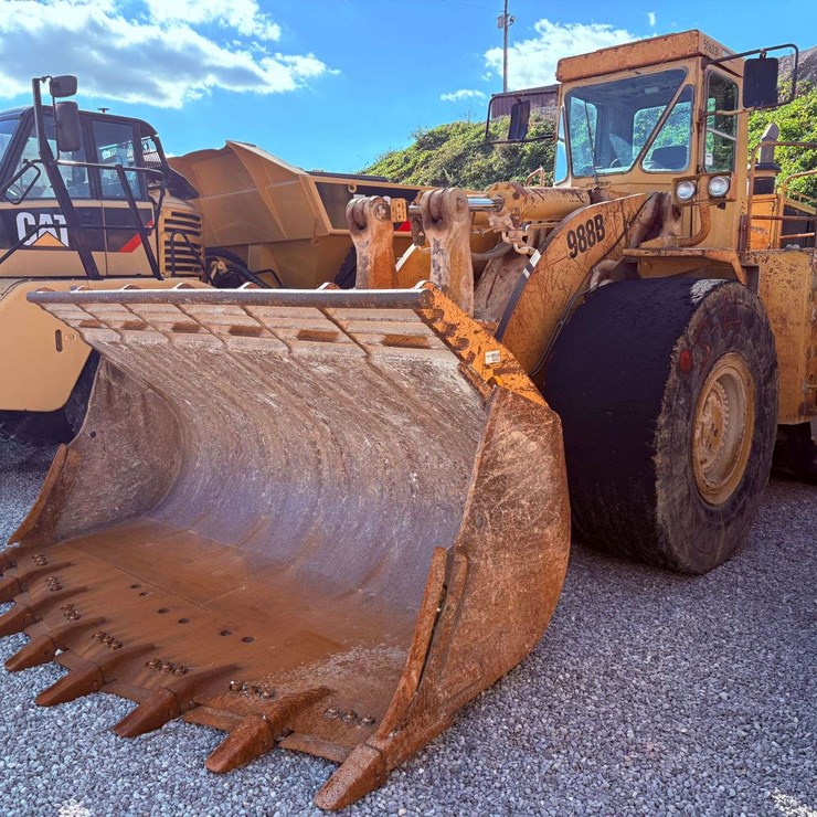 1982 CATERPILLAR 988B