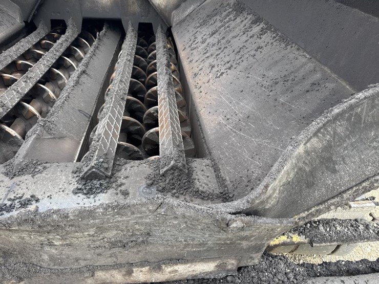 2015-cummins-qsb6.7-image-22