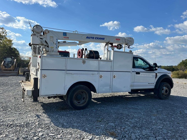 2017-ford-f550-xl-image-4