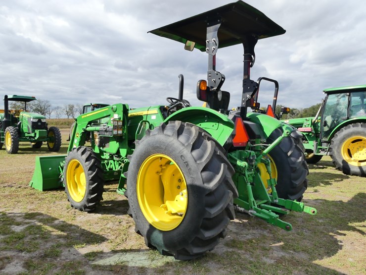 2021-john-deere-5075e-image-4