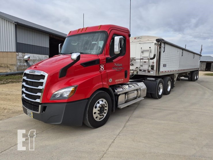2018-freightliner-cascadia-116-image-2