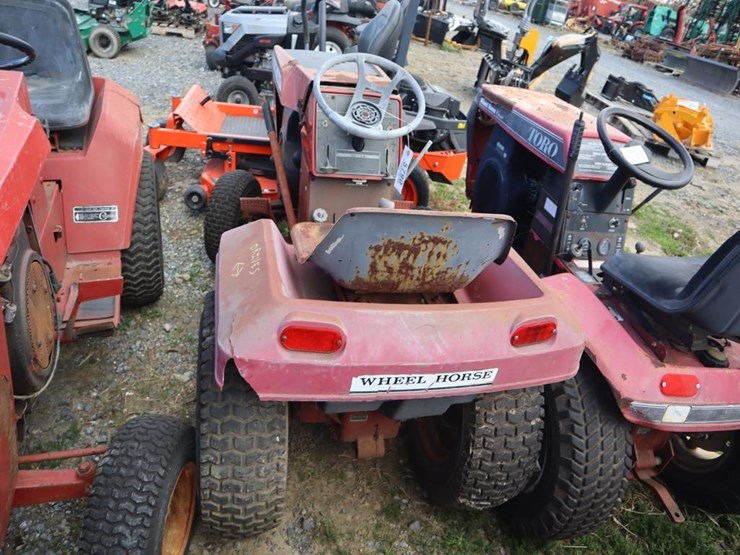 wheel-horse-lawn-&-garden-tractor-image-7