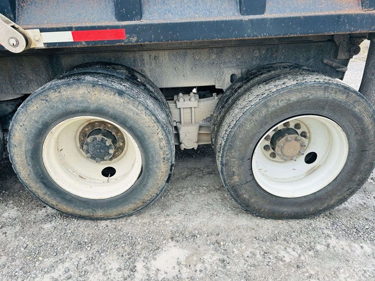 1997-international-paystar-5000-image-11