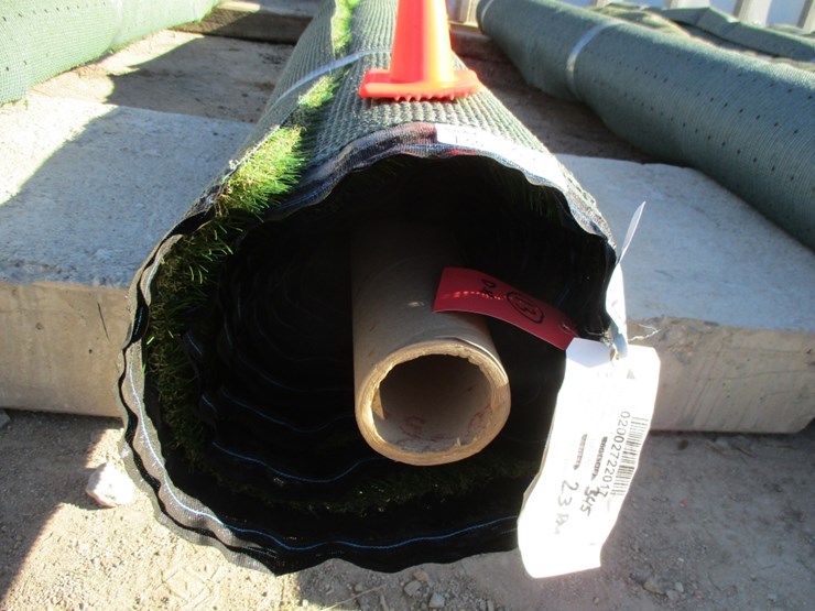 unused-roll-of-artificial-turf-image-3