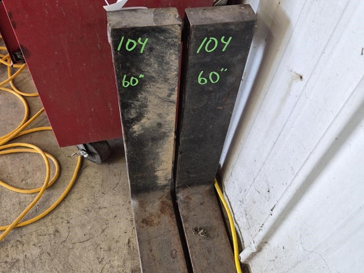 pallet-forks-image-2