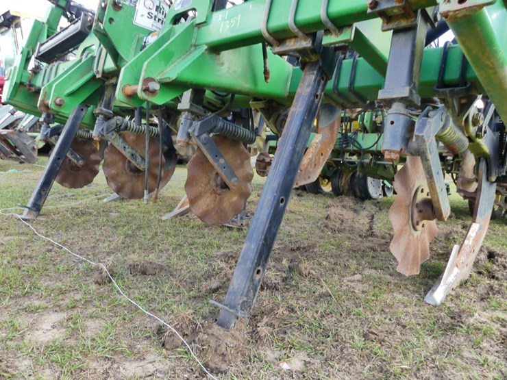 john-deere-1720-image-12