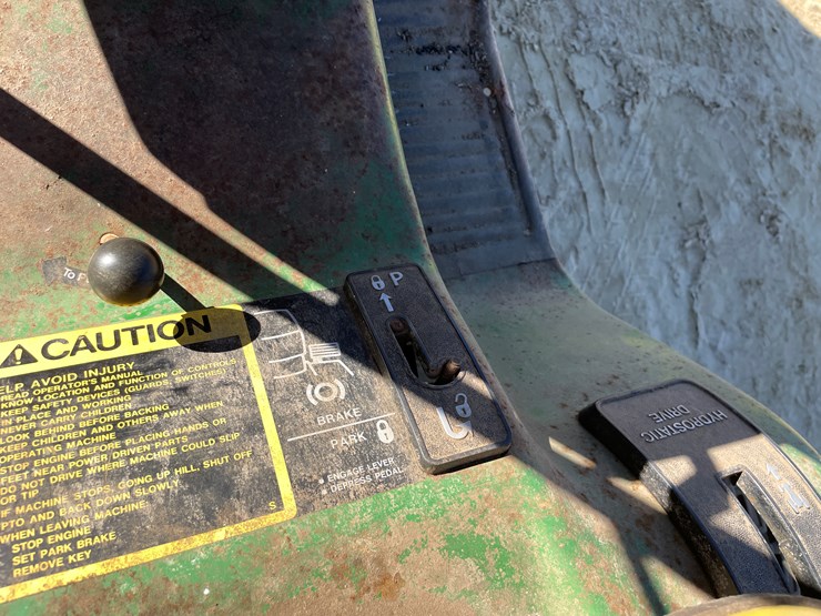 john-deere-185-image-25