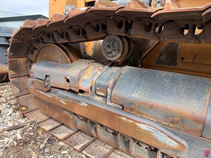 2015-case-2050m-image-10