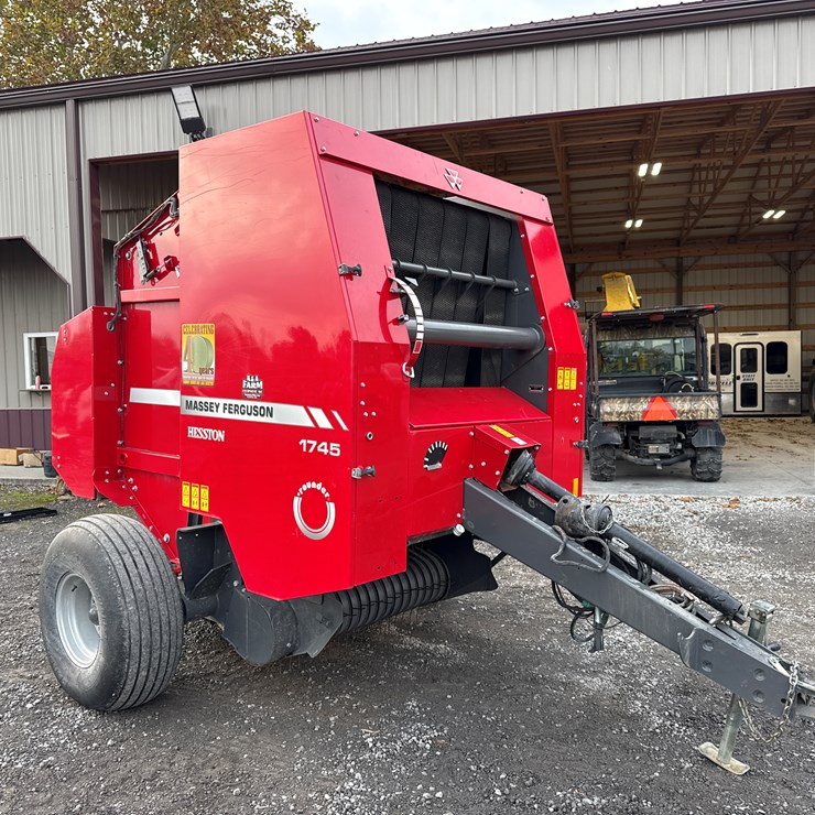 MASSEY-FERGUSON 1745