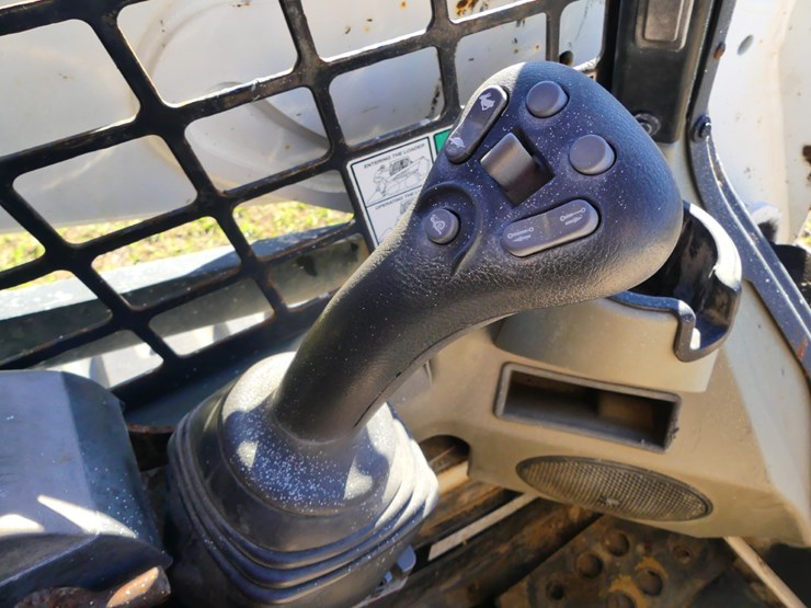 2018-bobcat-t590-image-14