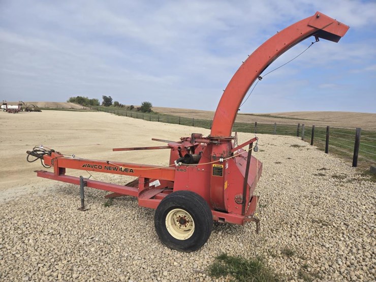 #5869-•-new-idea-pull-type-chopper-w/-2-row-30"-corn-head-image-18