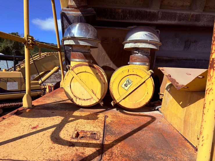 1985-caterpillar-773b-image-42