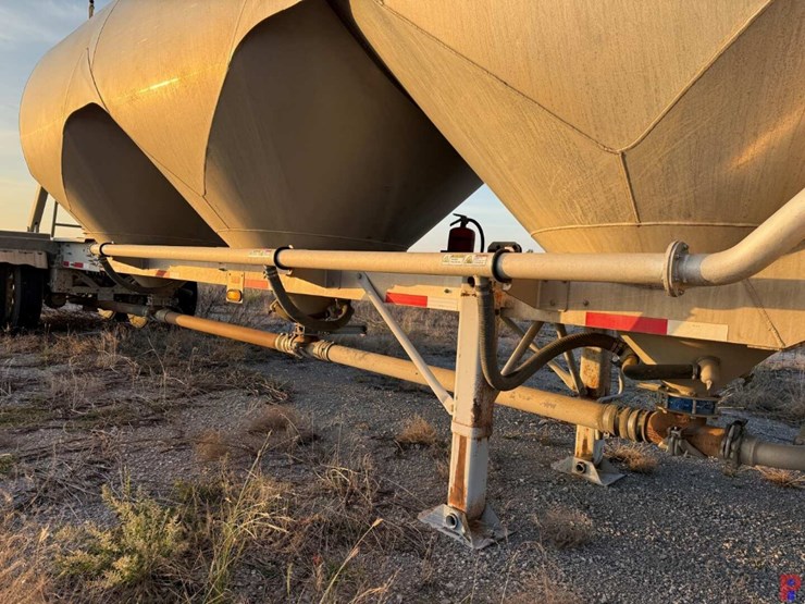 2017-heil-trailer-image-17